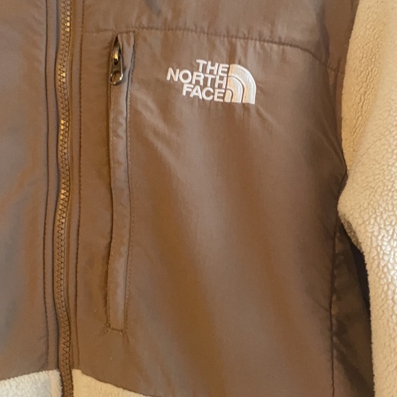 Women’s M North Face jacket - Picture 2 of 7